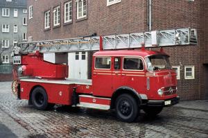 Mercedes-Benz LP 338 Feuerwehr-Drehleiter Metz DL/30 h 1961 года